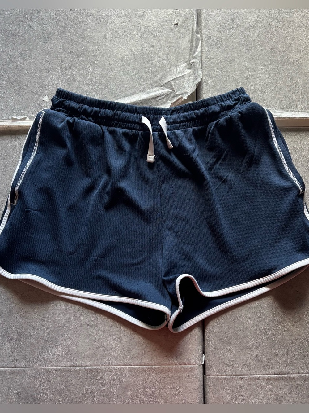 Navy gymshark 3 inch inseam running shorts